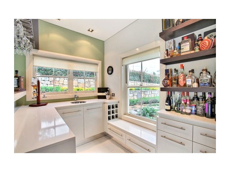 9 The Glade, Kirkham NSW 2570