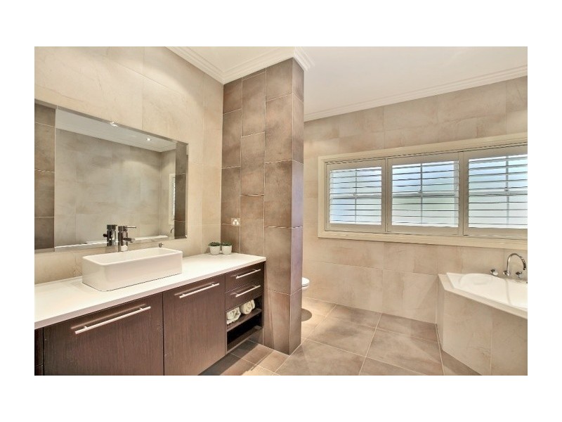 9 The Glade, Kirkham NSW 2570