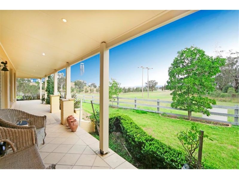 8 The Lanes, Kirkham NSW 2570