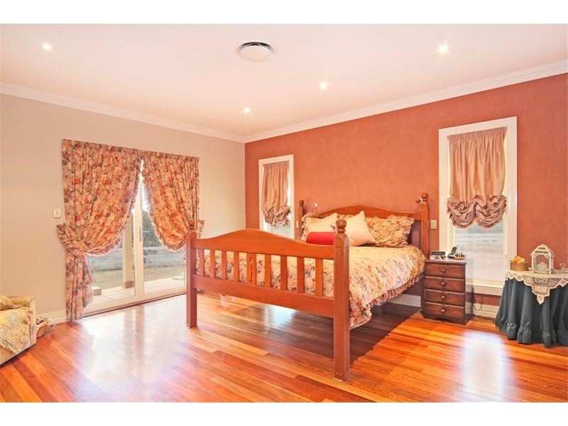 8 The Lanes, Kirkham NSW 2570