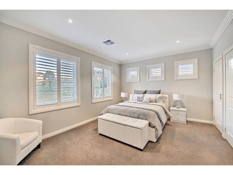 15 Harben  Vale Circuit, Grasmere NSW 2570