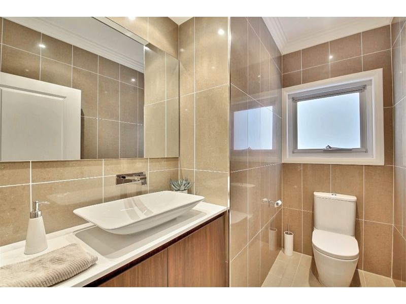 15 Harben  Vale Circuit, Grasmere NSW 2570