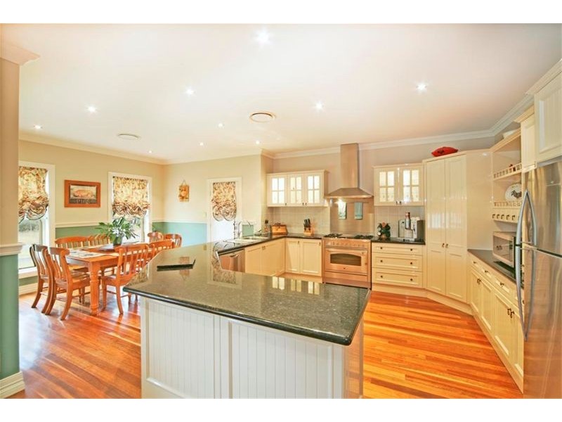 8 The Lanes, Kirkham NSW 2570