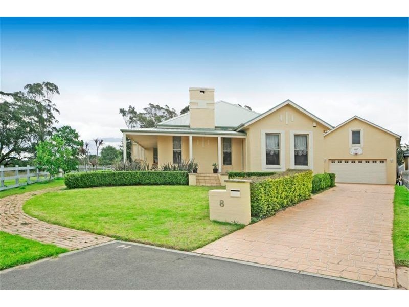 8 The Lanes, Kirkham NSW 2570