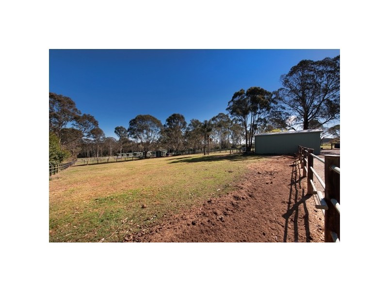 23 Barry Avenue, Catherine Field NSW 2557