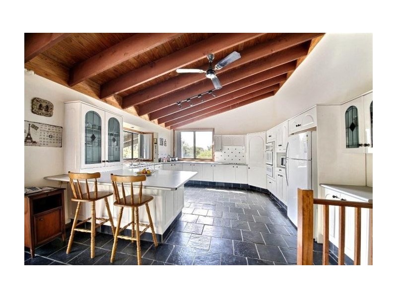 180 Cummins Road, Menangle NSW 2568