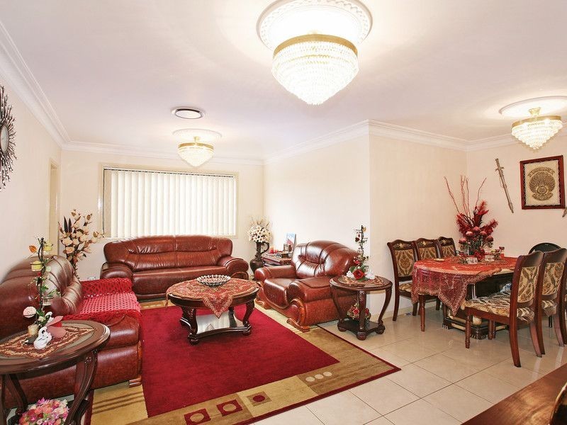 1 McKell Avenue, Casula NSW 2170