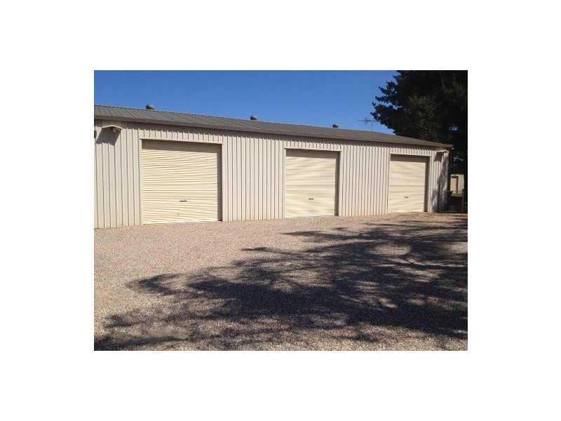 16 Thomas Laycock Place, Bringelly NSW 2556