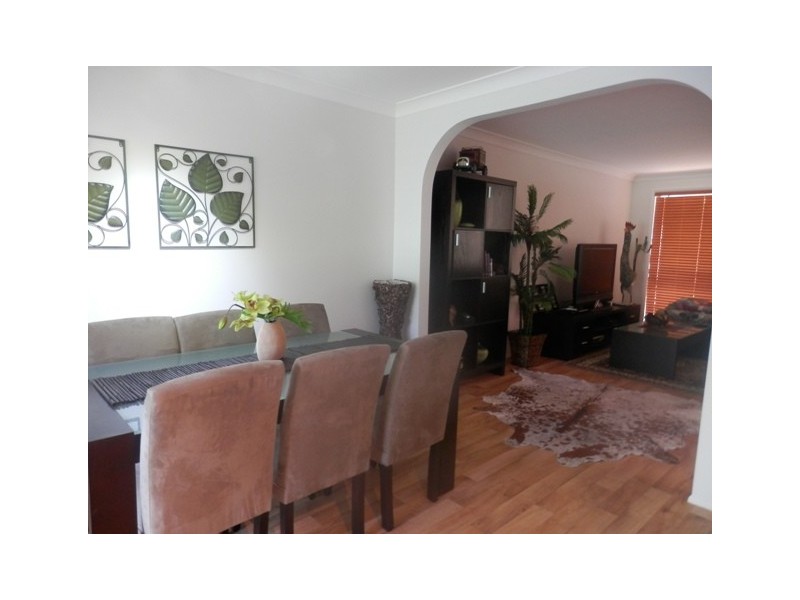 6/4 Westmoreland Road, Minto NSW 2566