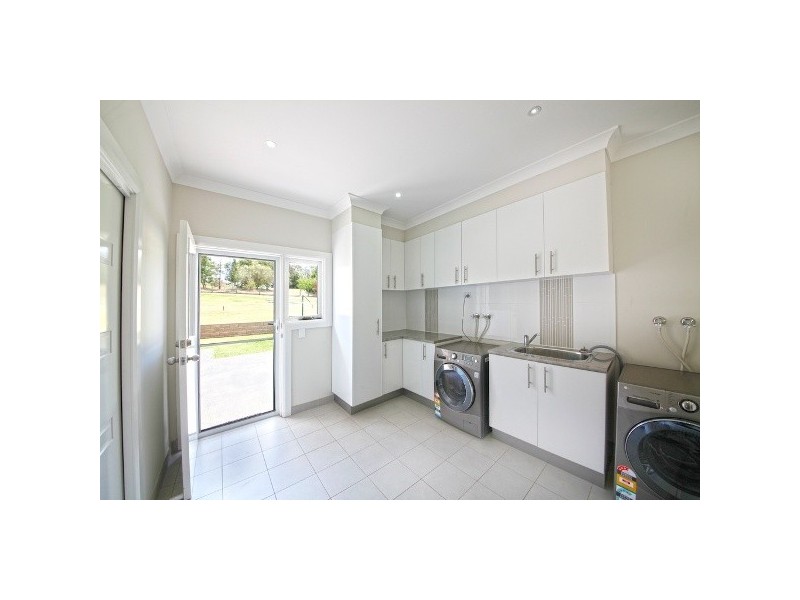 Ellis Lane NSW 2570