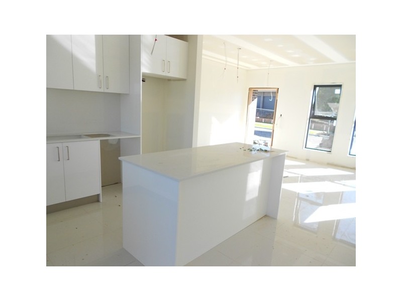 42 Marshall Ave, Spring Farm NSW 2570