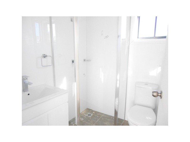 42 Marshall Ave, Spring Farm NSW 2570