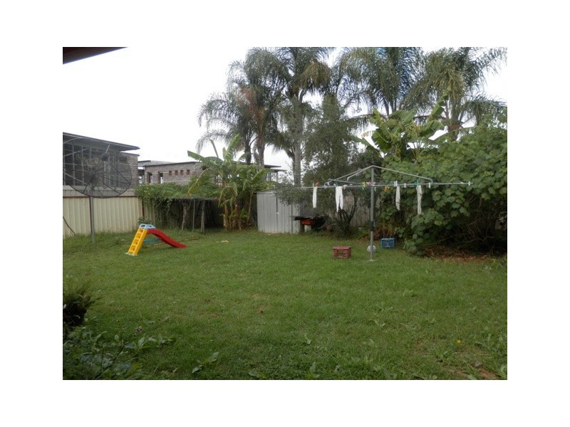 11 Brunswick  Heads Crescent, Hoxton Park NSW 2171