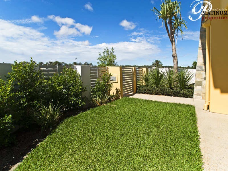 Hope Island QLD 4212