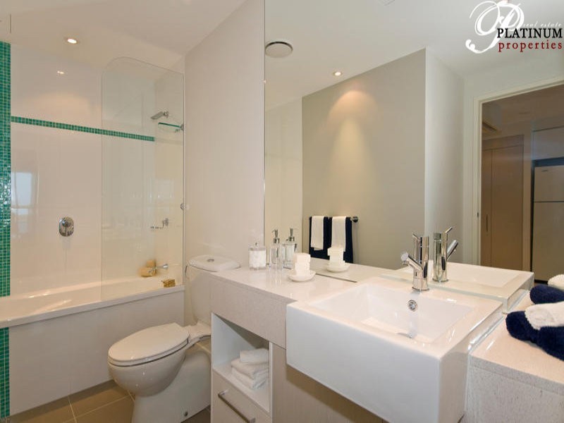 430 Marine Parade, Labrador QLD 4215