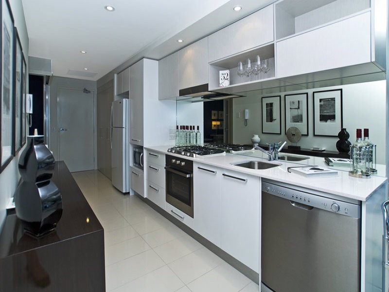 430 Marine Parade, Labrador QLD 4215