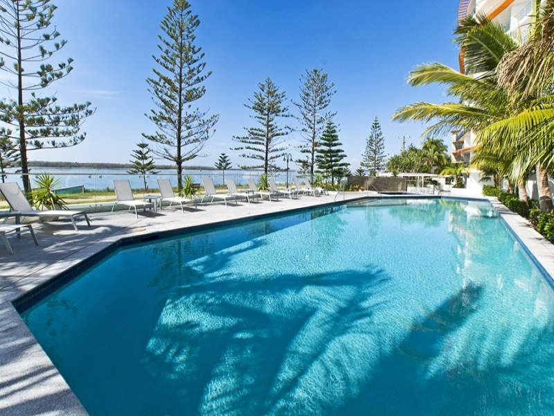 430 Marine Parade, Labrador QLD 4215