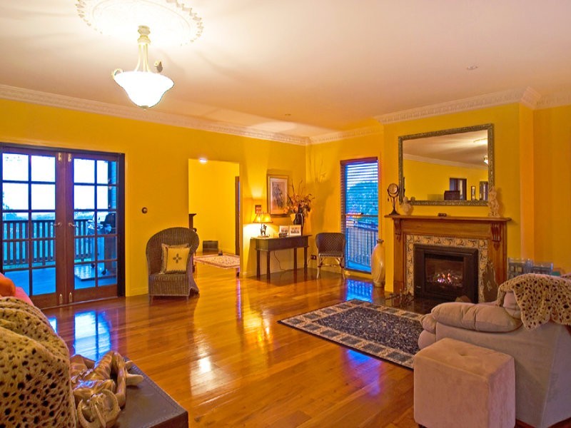 Eagle Heights QLD 4271