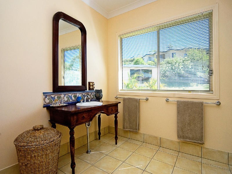 Eagle Heights QLD 4271