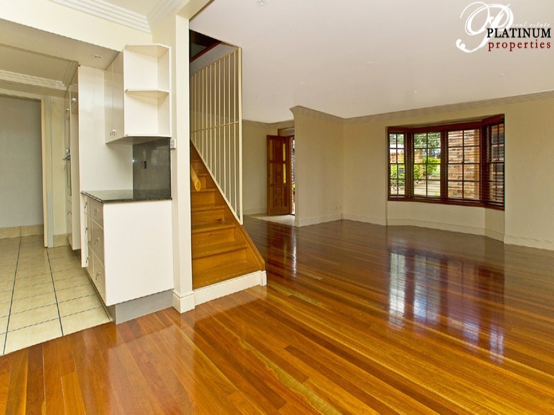 471A Pine Ridge Road, Runaway Bay QLD 4216