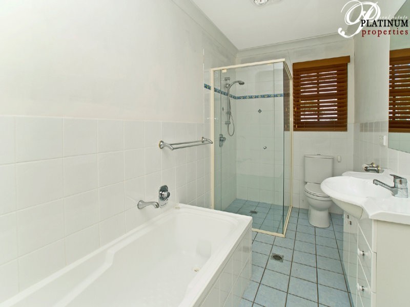 471A Pine Ridge Road, Runaway Bay QLD 4216