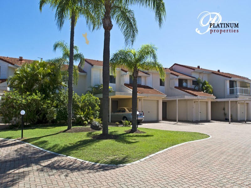 42/81 Boykambil Esplanade, Hope Island QLD 4212