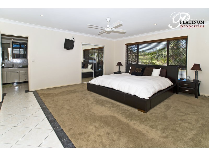 52 River Downs, Helensvale QLD 4212