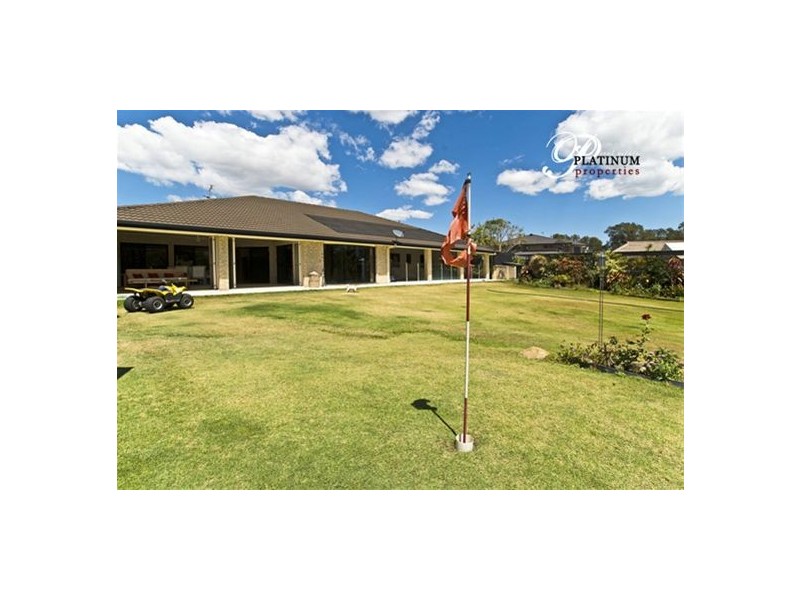 52 River Downs, Helensvale QLD 4212