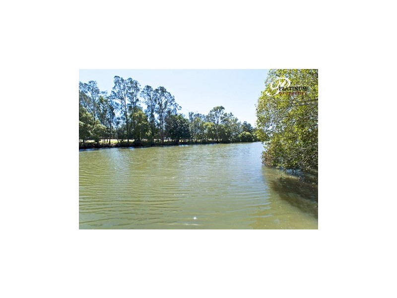 52 River Downs, Helensvale QLD 4212