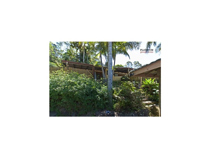 5 Apo Ct, Tamborine Mountain QLD 4272