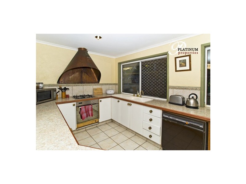 5 Apo Ct, Tamborine Mountain QLD 4272