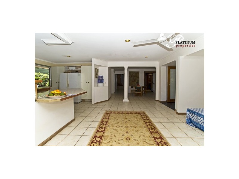5 Apo Ct, Tamborine Mountain QLD 4272