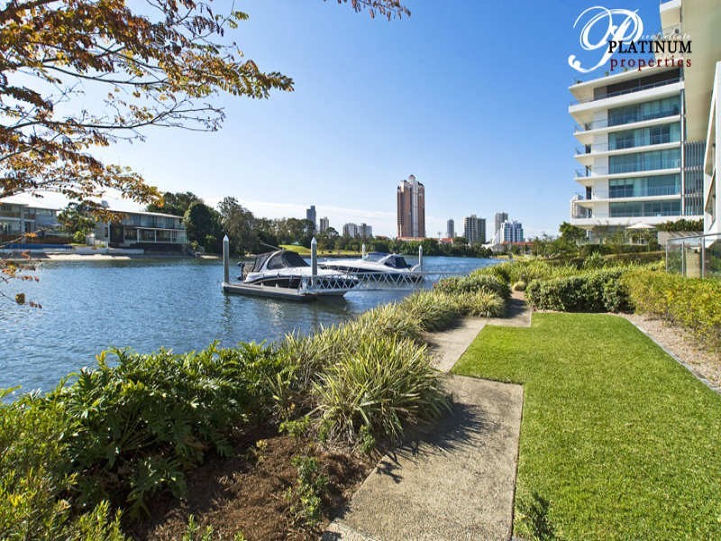Broadbeach Waters QLD 4218