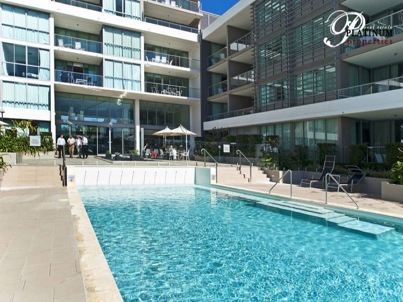 Broadbeach Waters QLD 4218