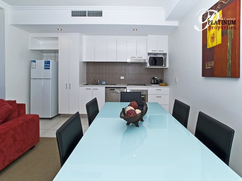 Broadbeach Waters QLD 4218