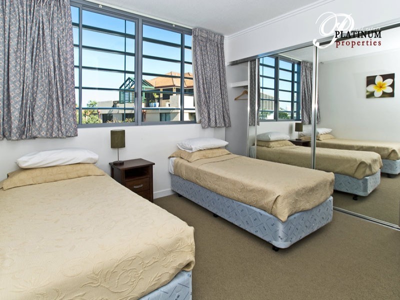 Broadbeach Waters QLD 4218