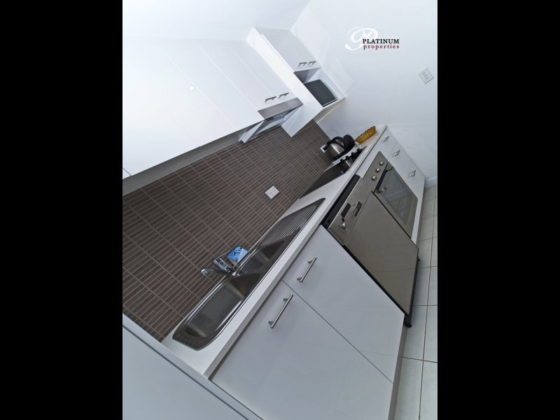 Broadbeach Waters QLD 4218