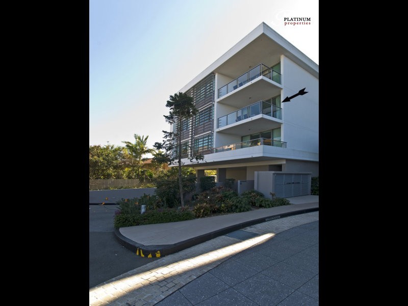 Broadbeach Waters QLD 4218