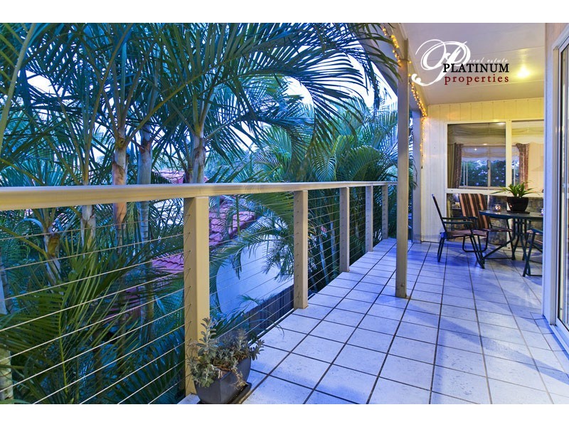 32 Monterey Keys Drive, Helensvale QLD 4212