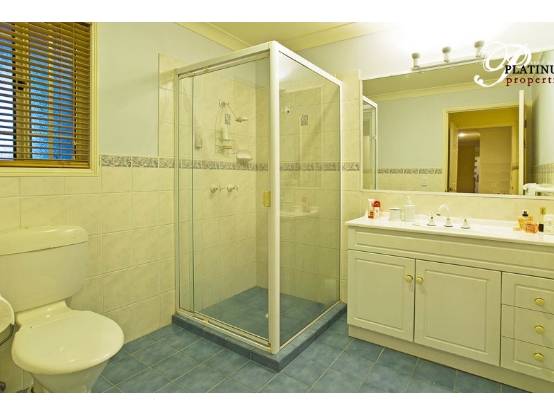 32 Monterey Keys Drive, Helensvale QLD 4212