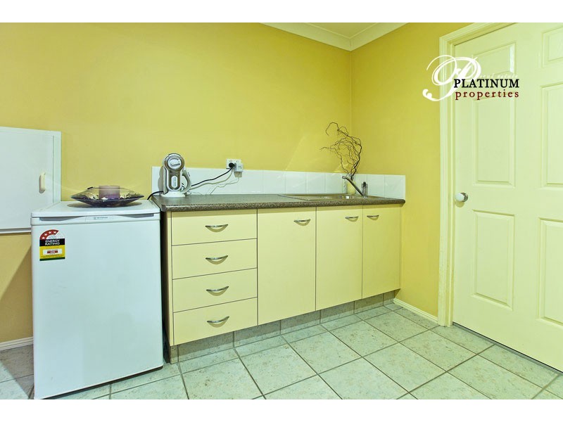 32 Monterey Keys Drive, Helensvale QLD 4212