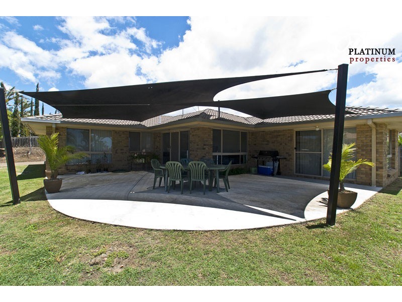 1 Highview Place, Parkwood QLD 4214