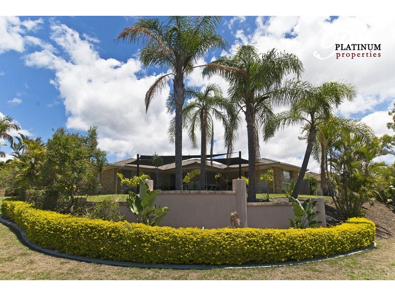 1 Highview Place, Parkwood QLD 4214