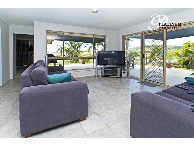1 Highview Place, Parkwood QLD 4214