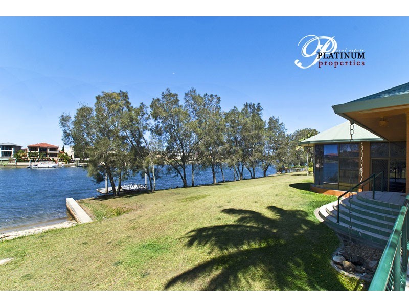 Carrara QLD 4211