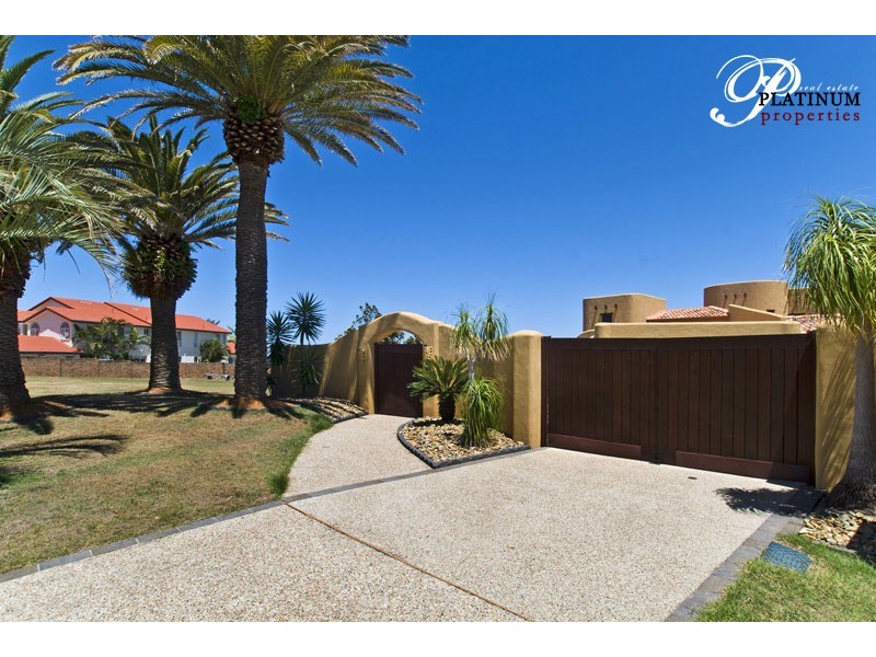 Sovereign Islands QLD 4216
