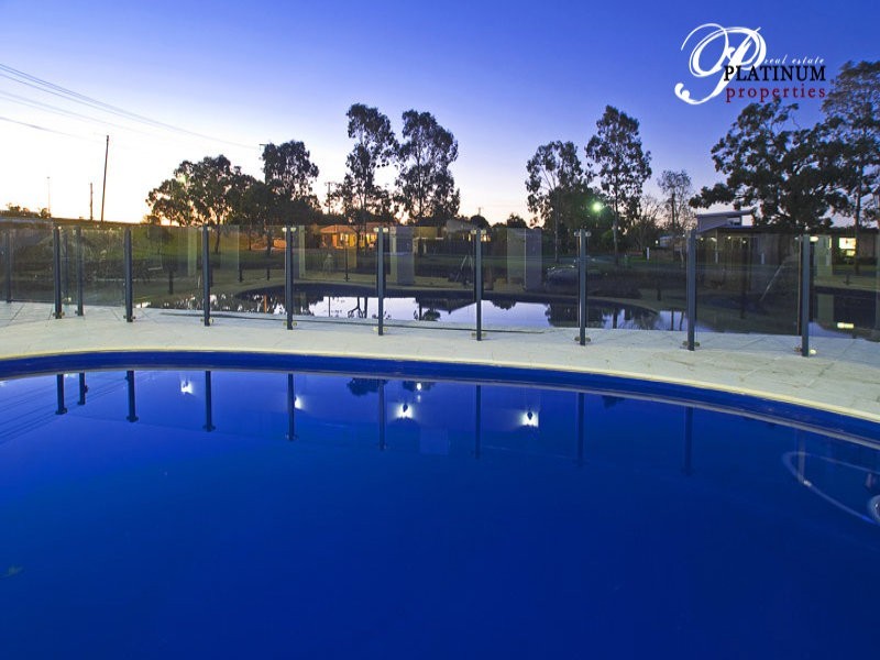 19 Perry Place, Biggera Waters QLD 4216