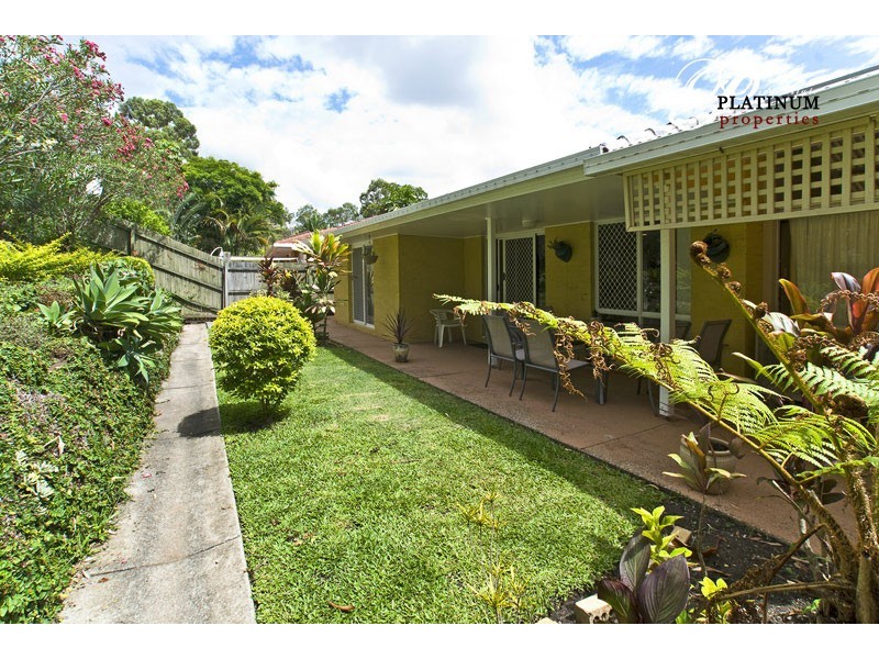 4/27 Rain Tree Glen, Runaway Bay QLD 4216