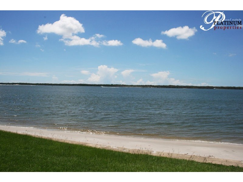 6 Anglers Esplanade, Runaway Bay QLD 4216