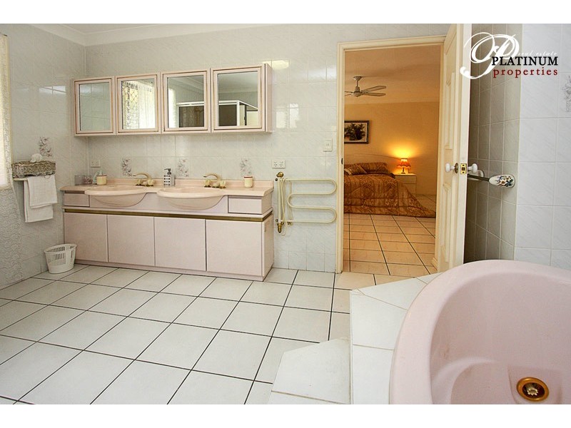 23 Norseman Court, Paradise Waters QLD 4217